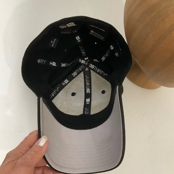 New Era Harley-Davidson Men’s Classic Logo Patch 39THIRTY Brown Ballcap Hat - Picture 9 of 12